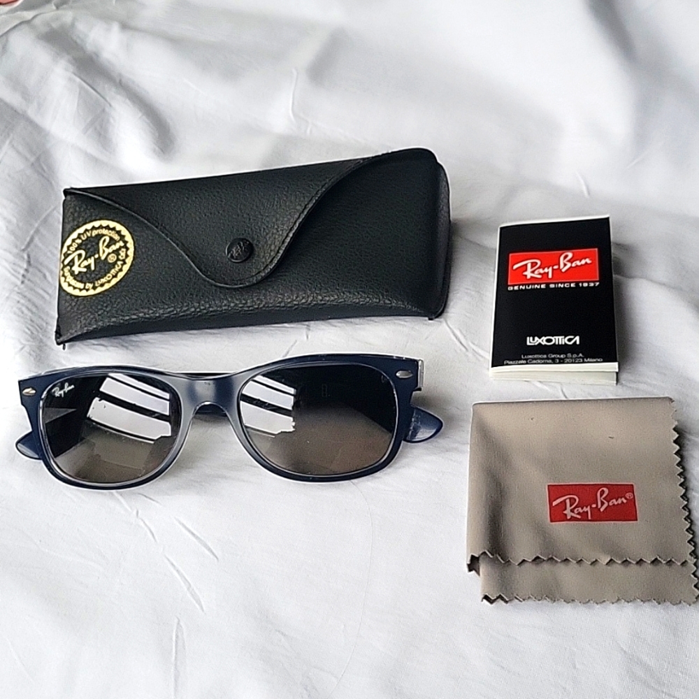 🇮🇹  Ray-Ban New Wayfarer Navy with Gradiant Lenses 🇮🇹